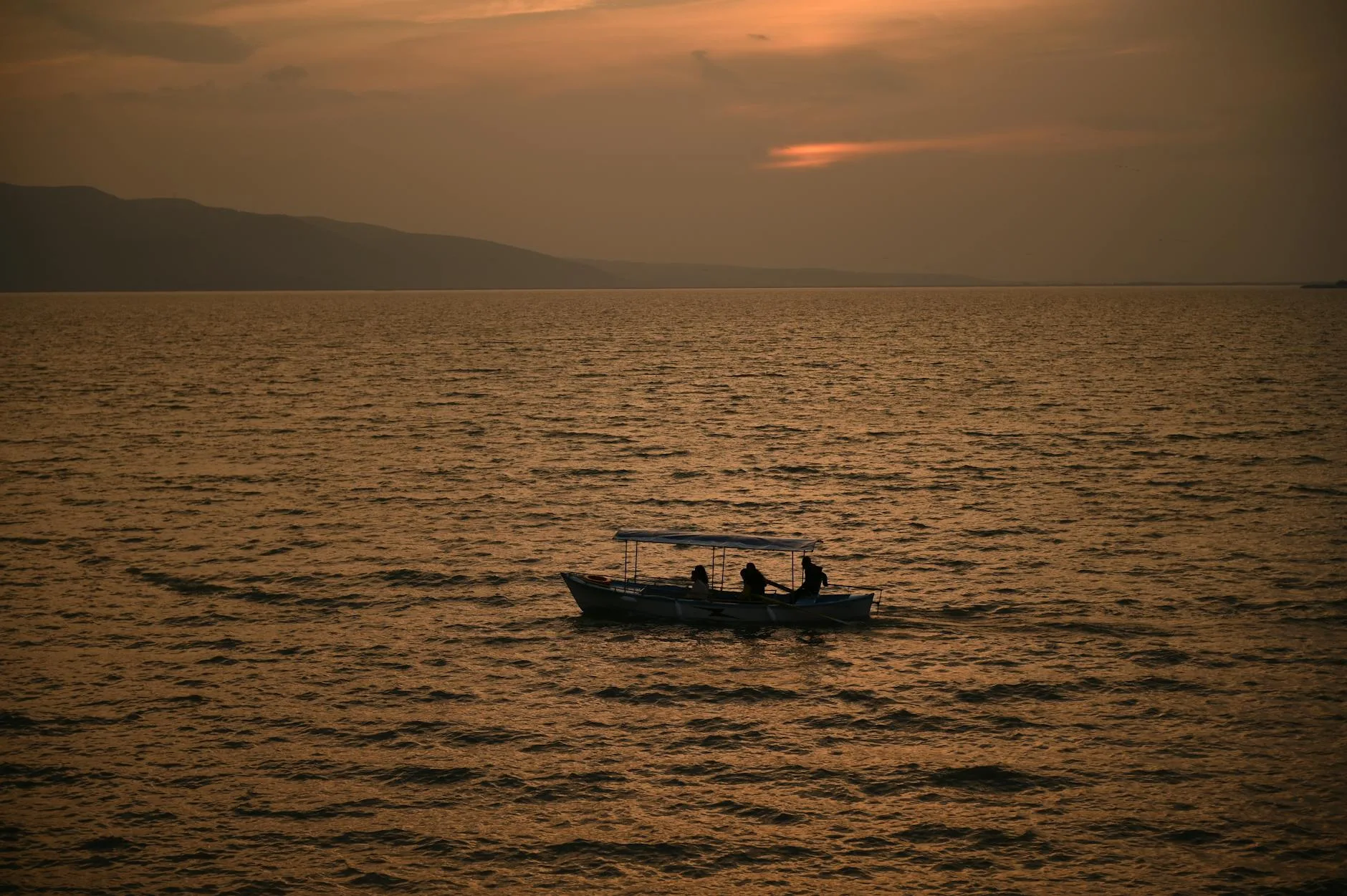 Le coucher de soleil sur le lac Kivu
